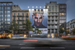 Rehabilitacion fachada con lona publicitaria - Carrer Aragó, Barcelona